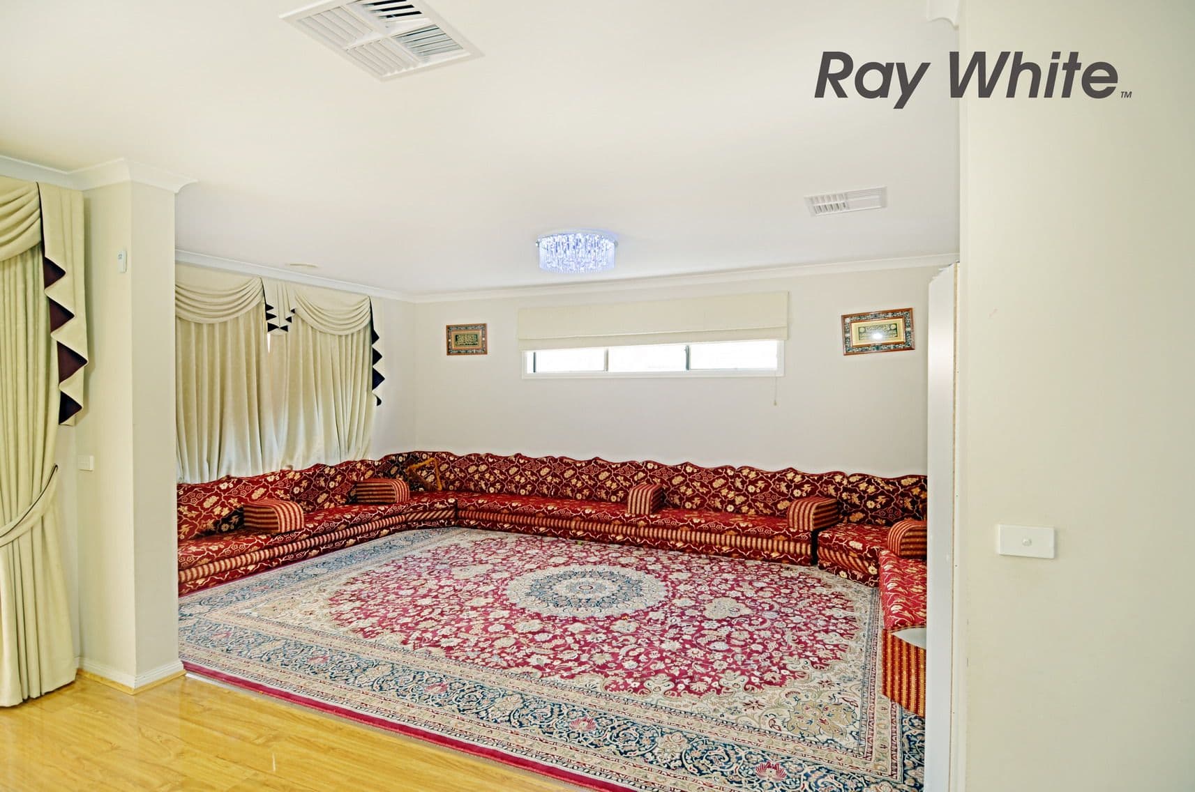 32 Loretta Boulevard, TARNEIT VIC 3029, Tarneit - Thumbnail 2
