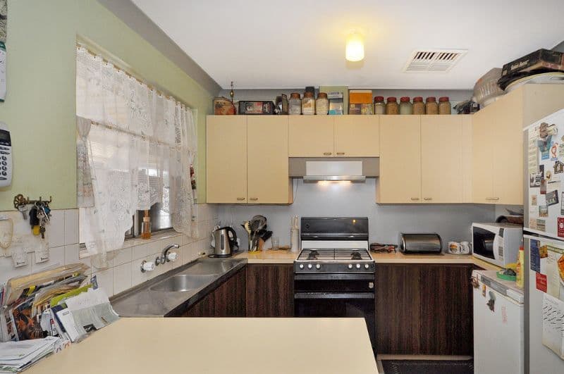 70 Hurlston Way, KOONDOOLA WA 6064, Koondoola - Thumbnail 3