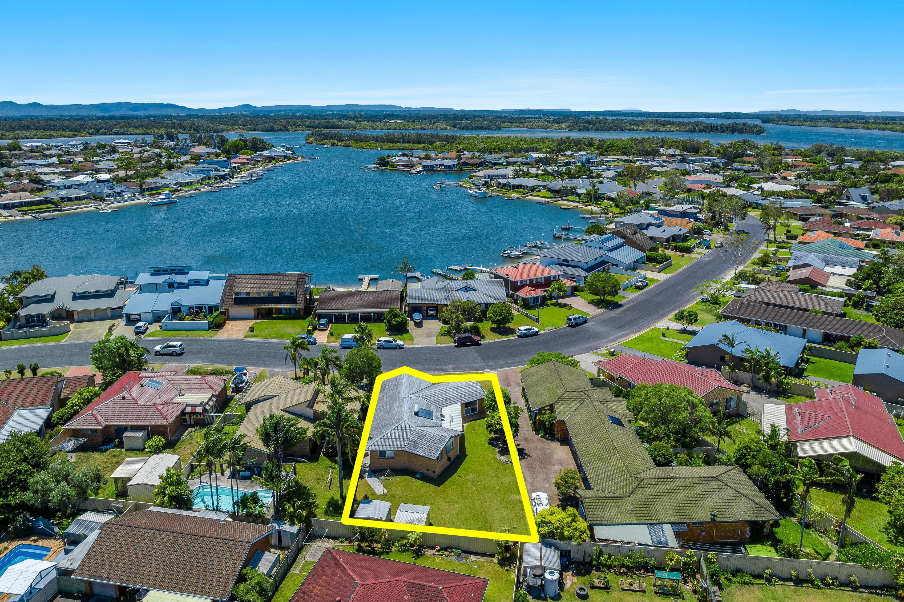 18 Melaleuca Drive, Yamba NSW 2464, Yamba - Image 1