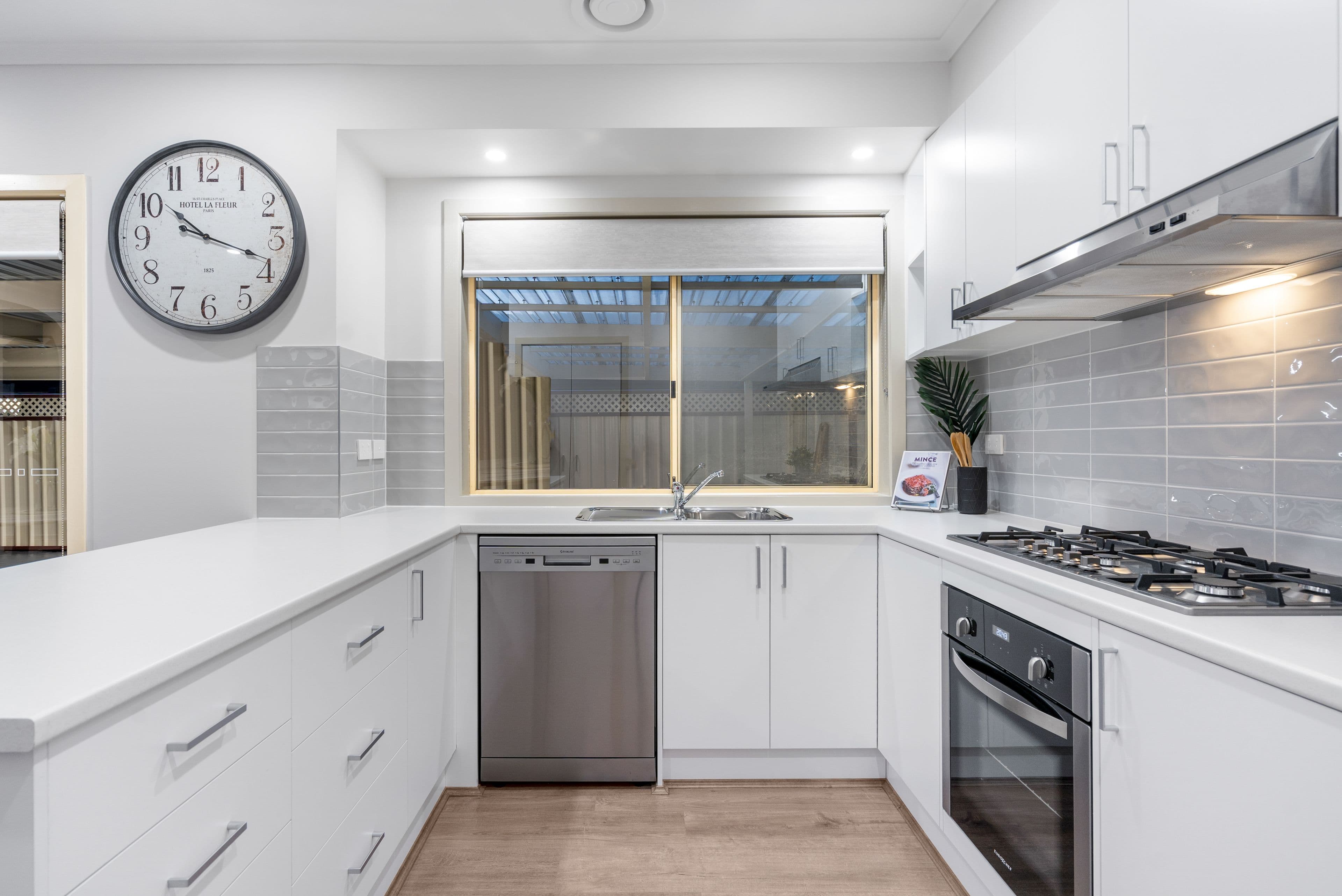 4 Chaucer Close, Delahey VIC 3037, Delahey - Thumbnail 4