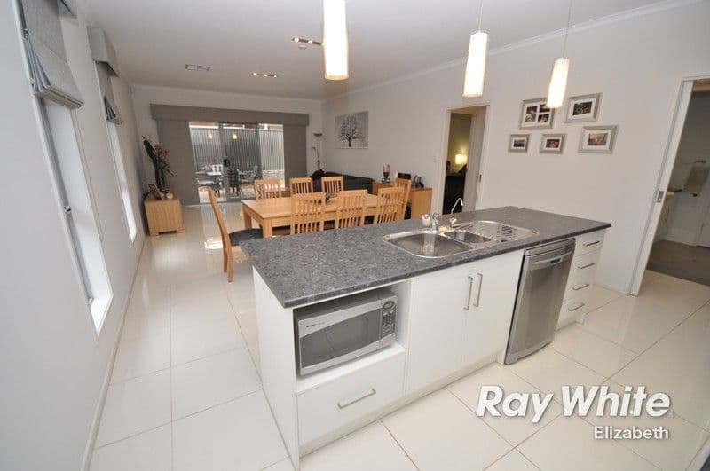 15 Swinden Crescent, BLAKEVIEW SA 5114, Blakeview - Thumbnail 4