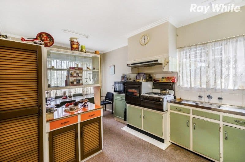 13 Patrick Avenue, Croydon North VIC 3136, Croydon North - Thumbnail 4