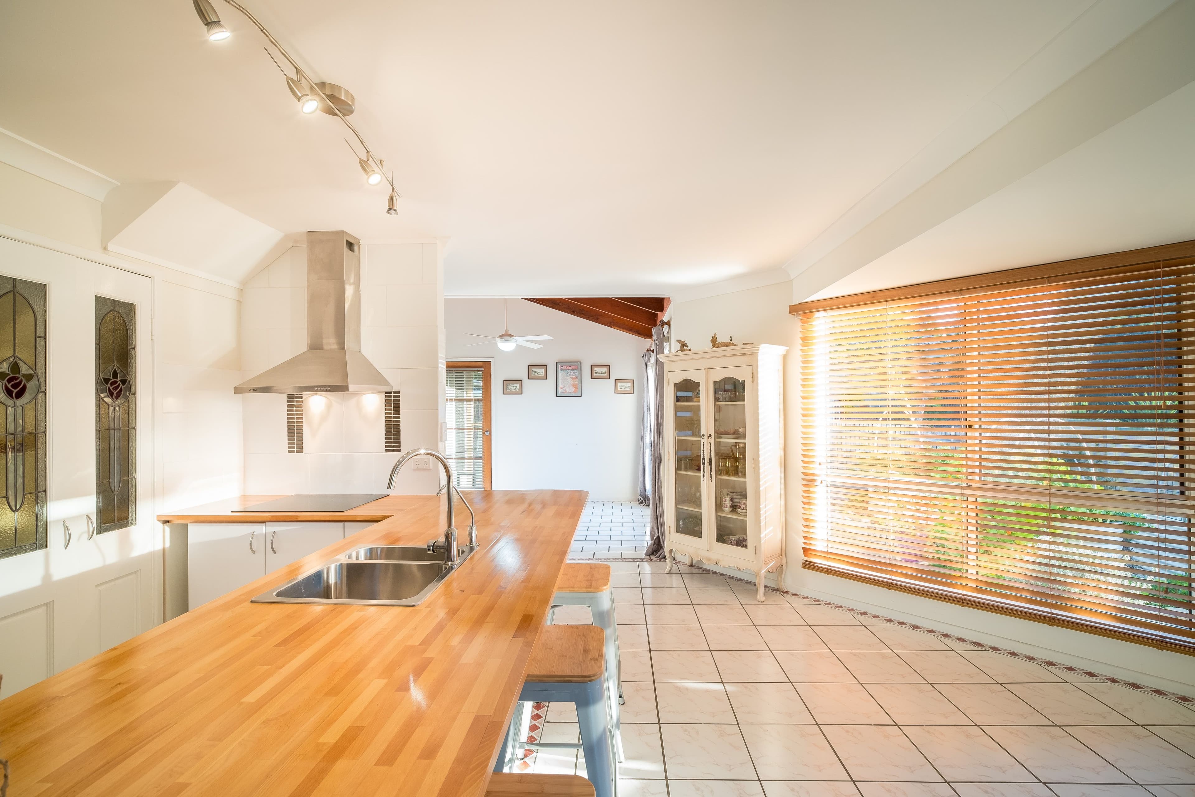 368 Wynnum North Road, Wynnum QLD 4178, Wynnum - Thumbnail 5
