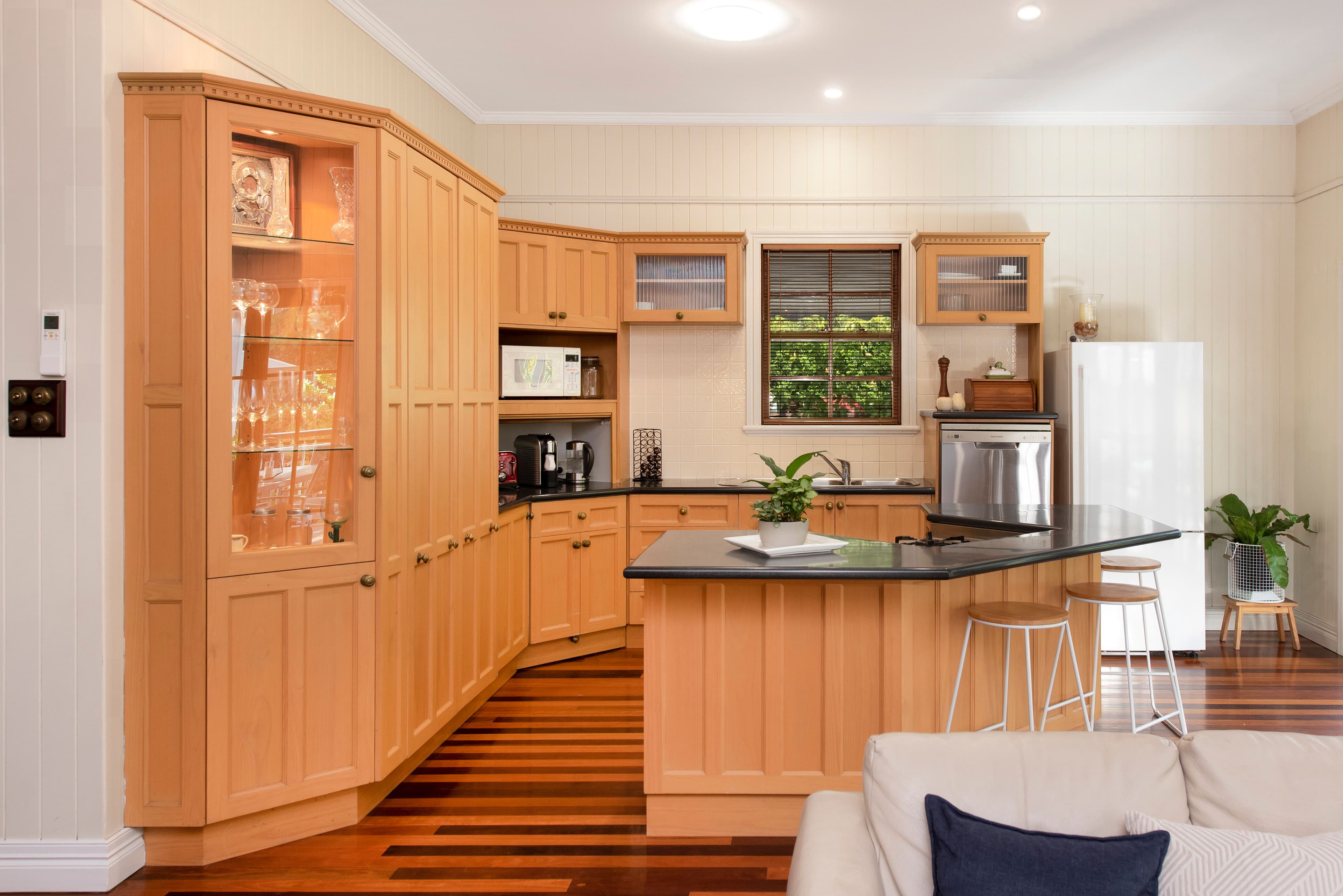 8 Ashby Street, Fairfield QLD 4103, Fairfield - Thumbnail 5