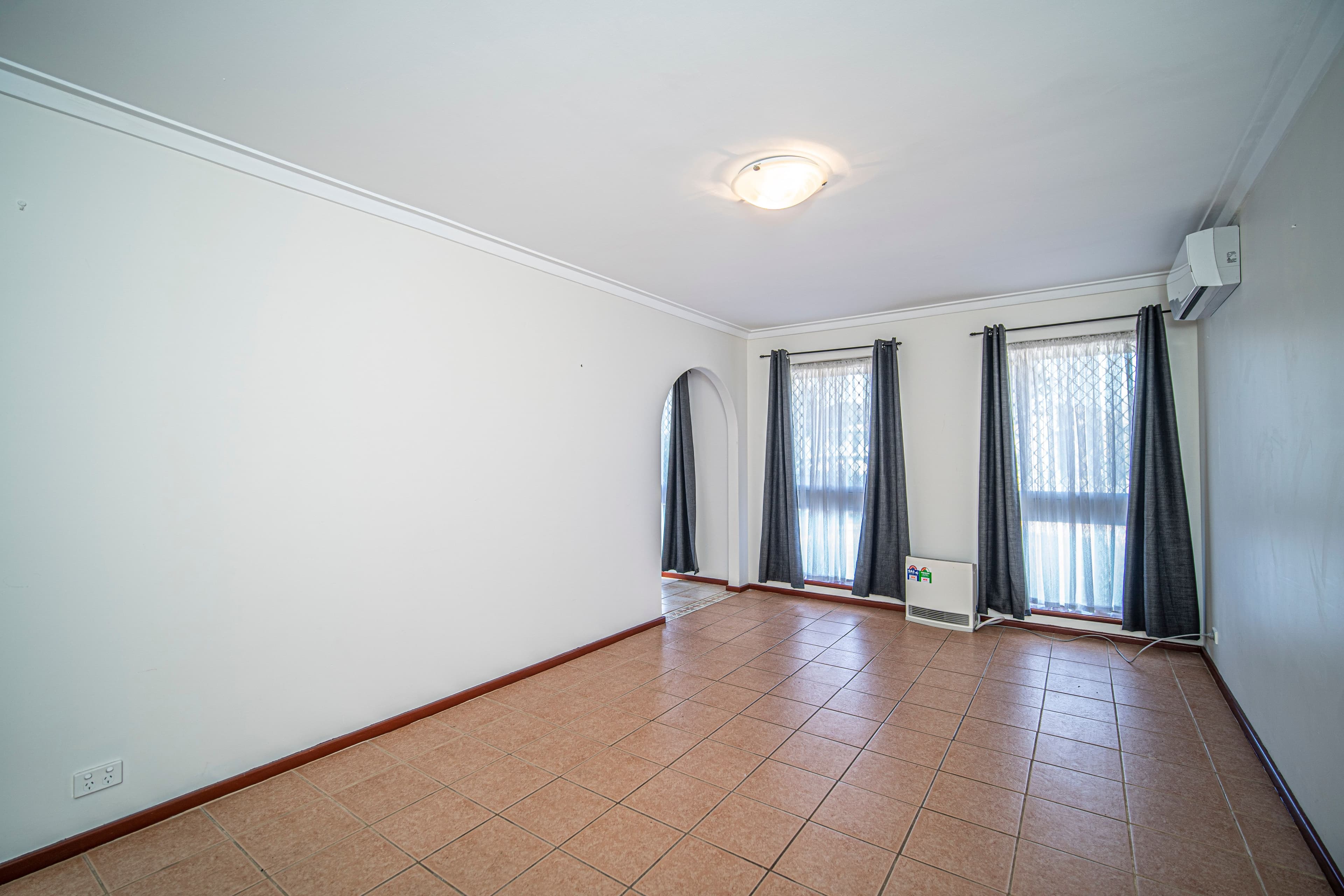 3 Ross Street, Kewdale WA 6105, Kewdale - Thumbnail 2