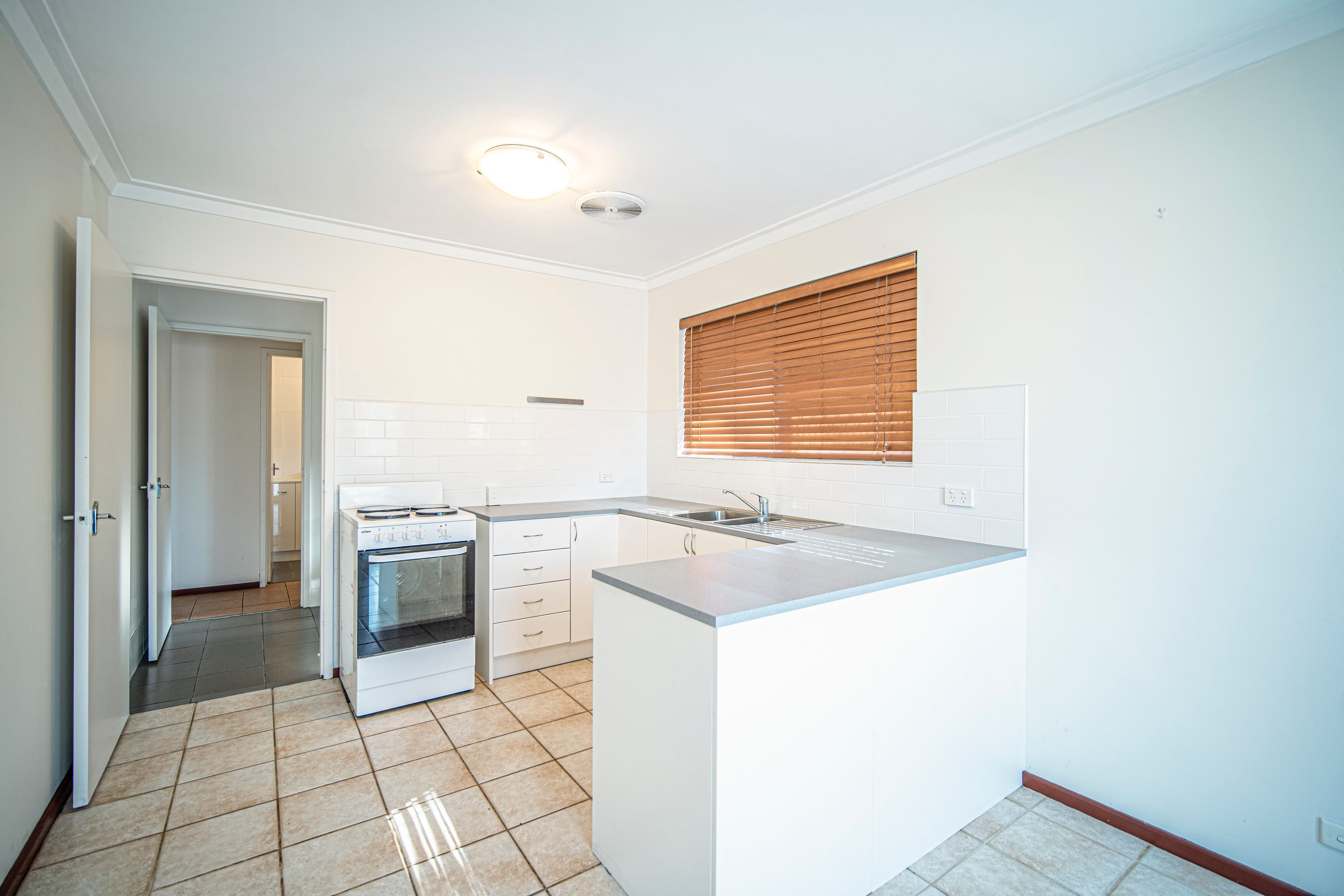 3 Ross Street, Kewdale WA 6105, Kewdale - Thumbnail 3