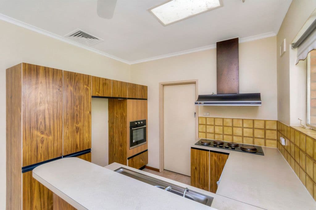17 Morris Drive, Valley View SA 5093, Valley View - Thumbnail 4