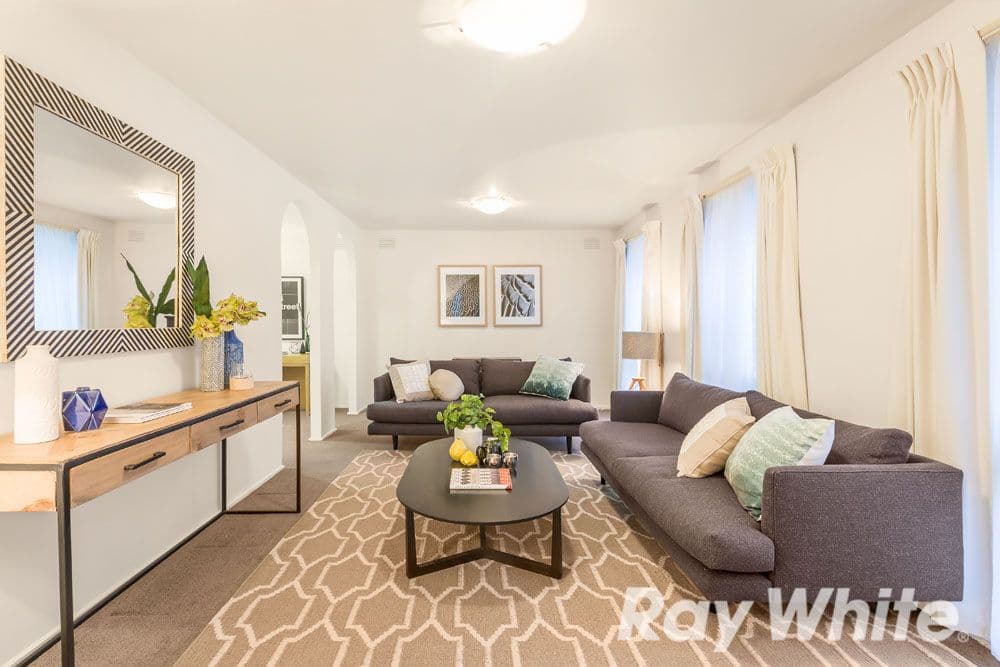 11 Collendina Crescent, Scoresby VIC 3179, Scoresby - Thumbnail 2