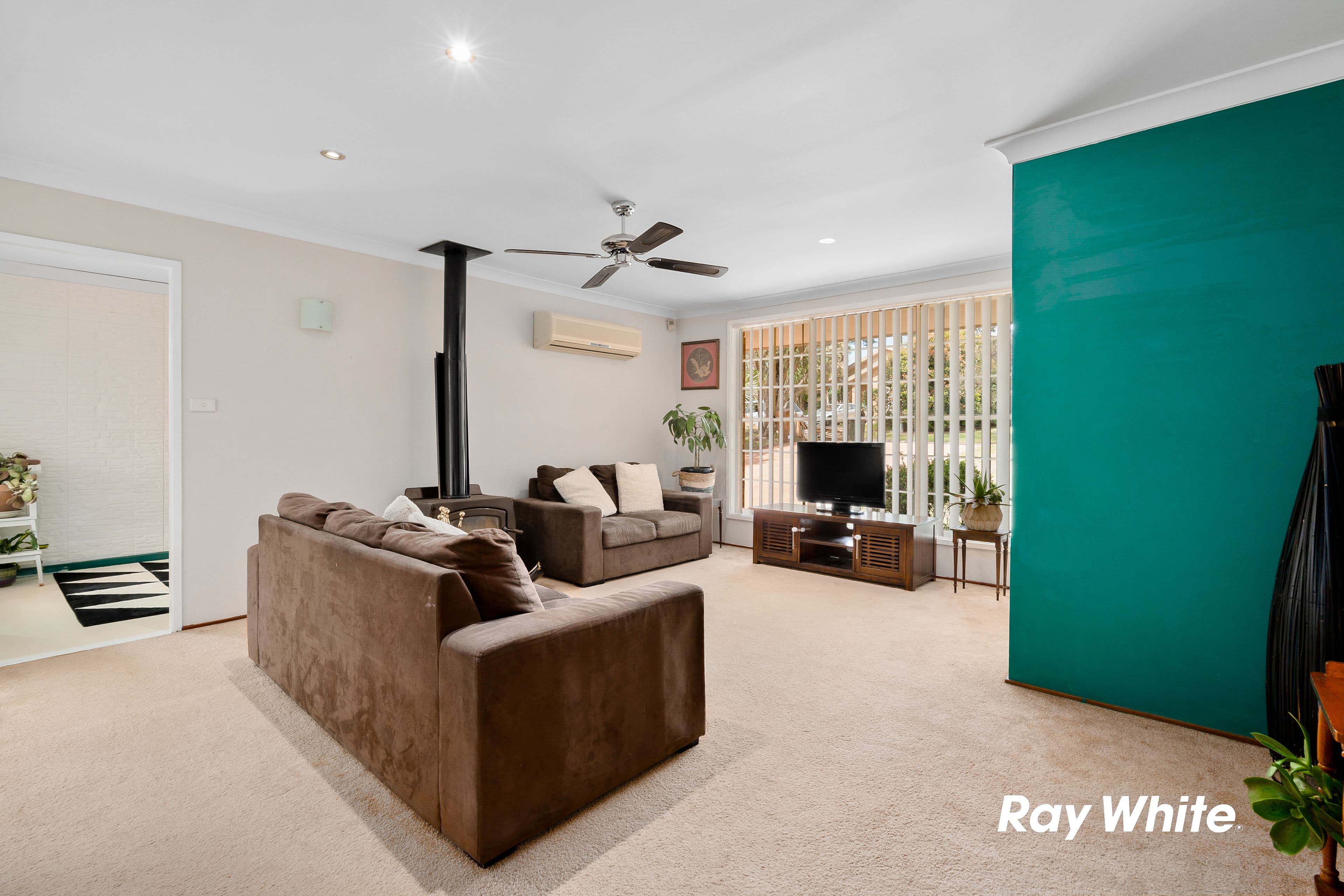 7 Erna Place, Quakers Hill NSW 2763, Quakers Hill - Thumbnail 2