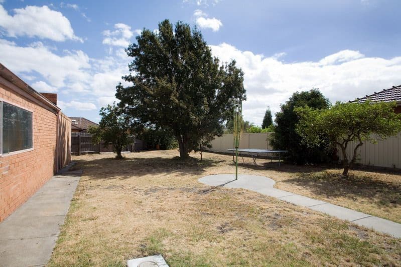 5 Carson Street, RESERVOIR VIC 3073, Reservoir - Thumbnail 4