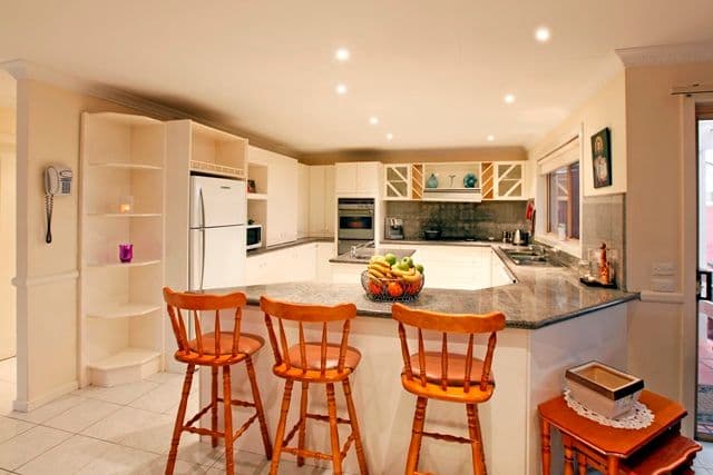213 Broadhurst Avenue, RESERVOIR VIC 3073, Reservoir - Thumbnail 6