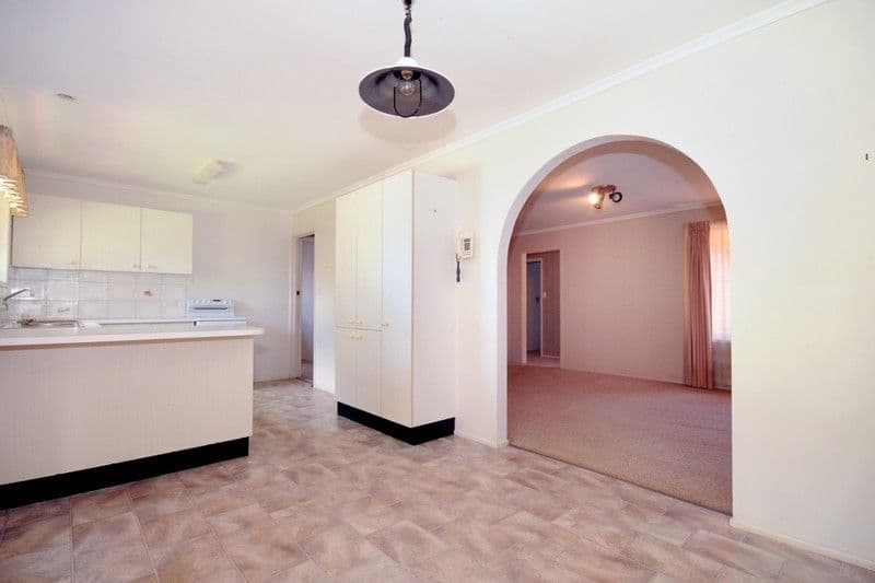 15 Regent Street, DARLING HEIGHTS QLD 4350, Darling Heights - Thumbnail 3