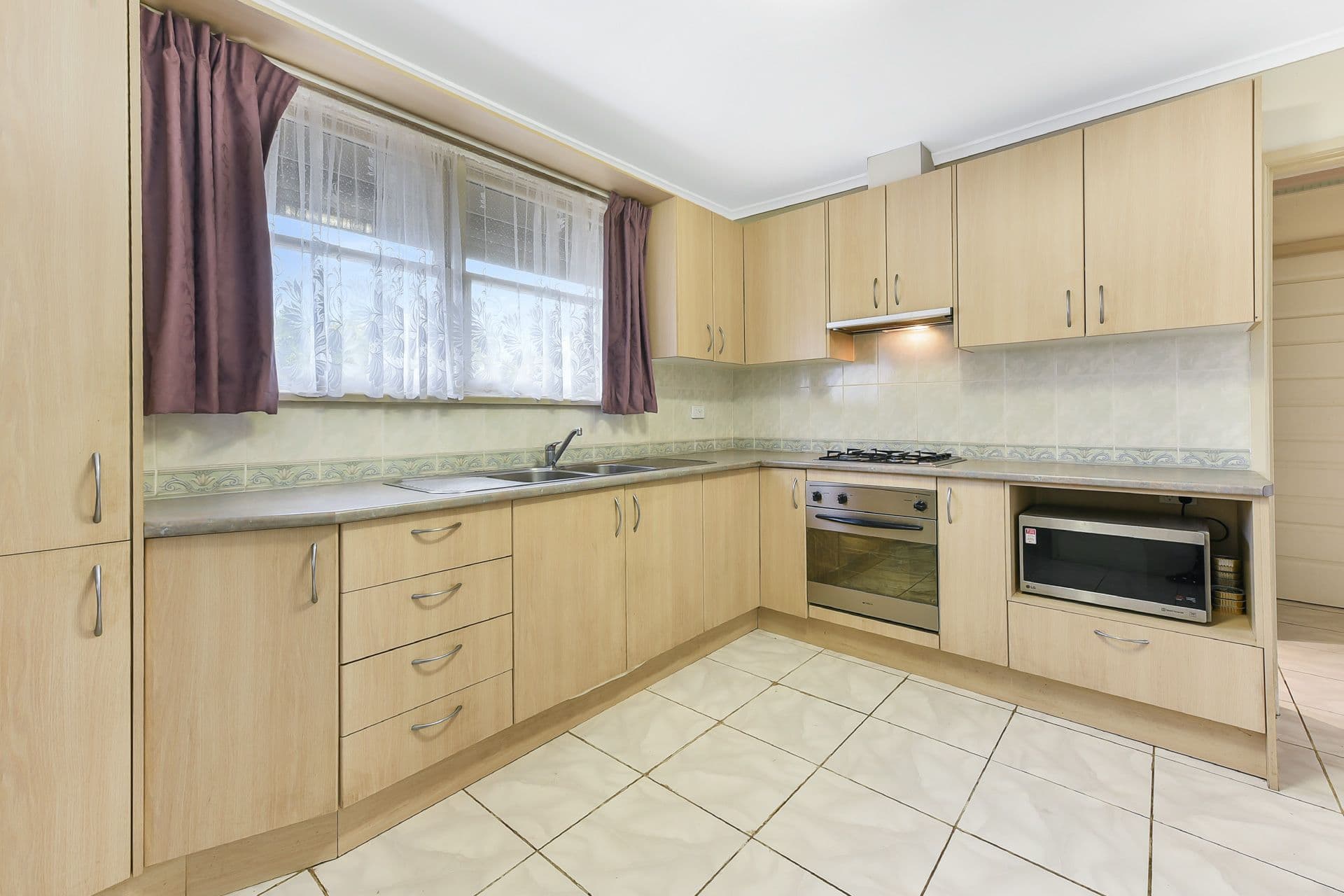 17 Emerald Drive, Springvale VIC 3171, Springvale - Thumbnail 5