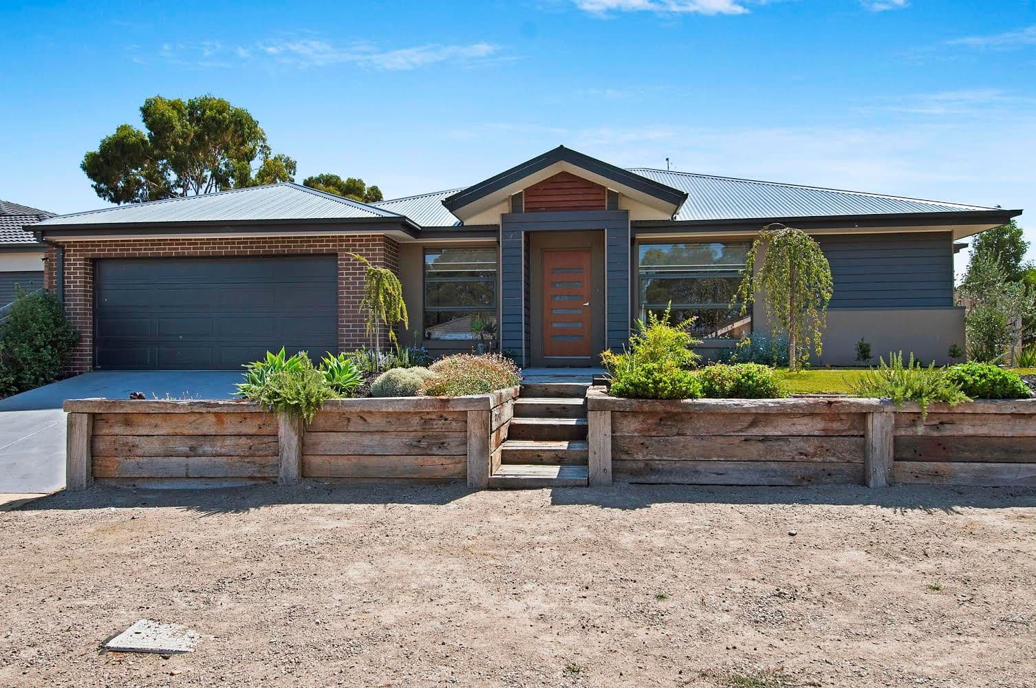 29 Kathleen Crescent, TYABB VIC 3913, Tyabb - Image 1