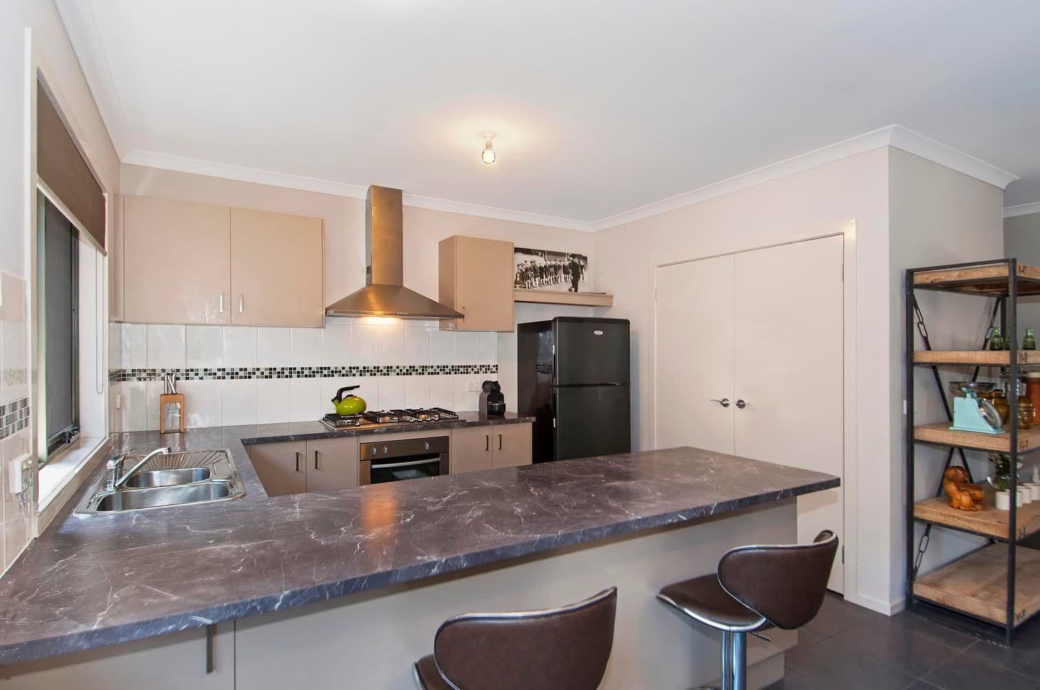 29 Kathleen Crescent, TYABB VIC 3913, Tyabb - Thumbnail 3