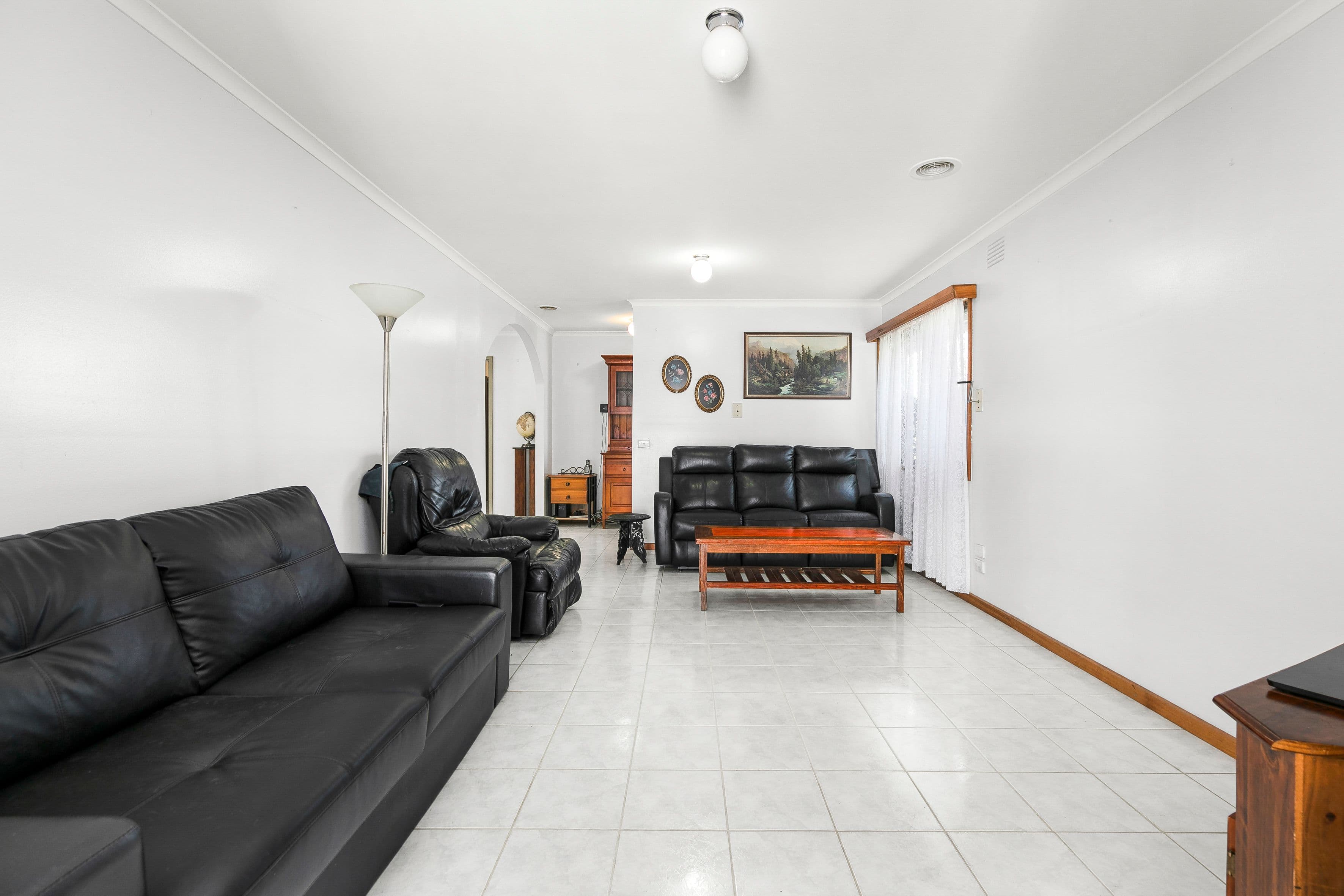 2 Rokewood Crescent, Meadow Heights VIC 3048, Meadow Heights - Thumbnail 3