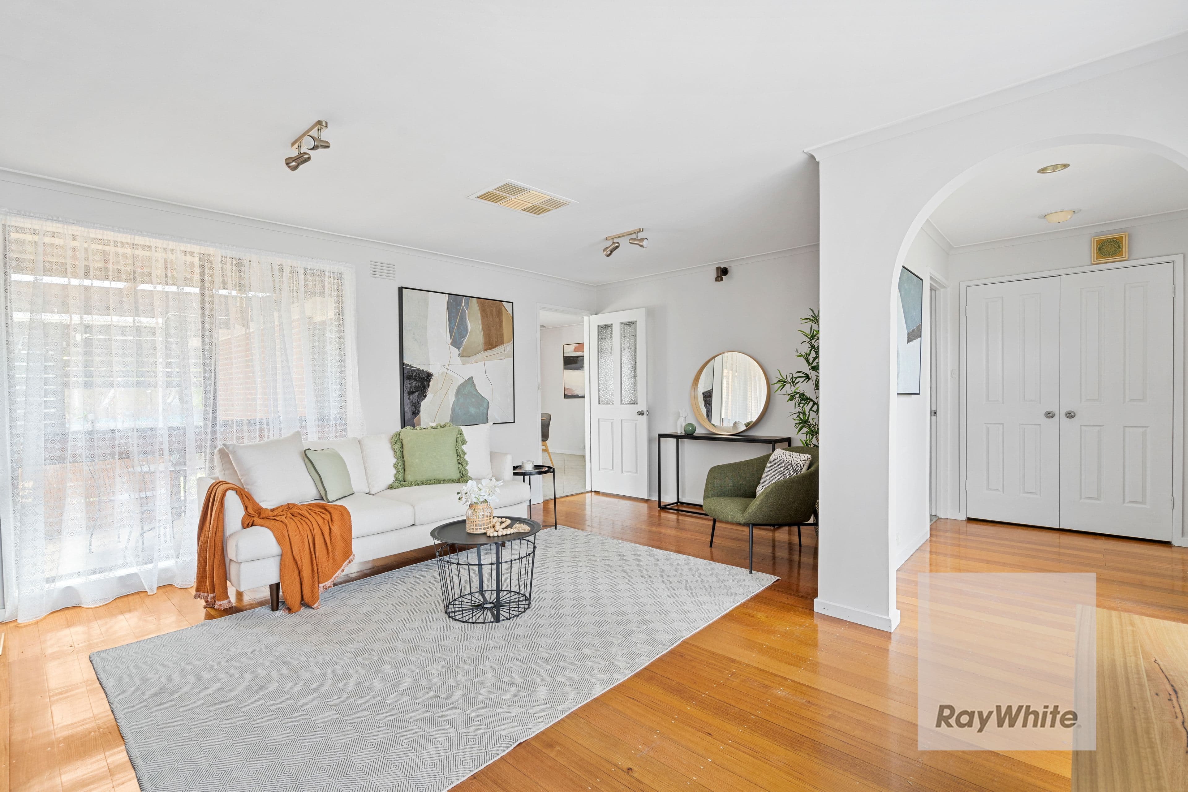 31 Tasman Drive, Bundoora VIC 3083, Bundoora - Thumbnail 2