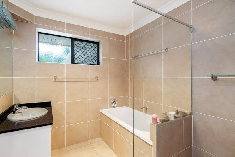 9 Glasshouse View Court, BUDERIM QLD 4556, Buderim - Thumbnail 7