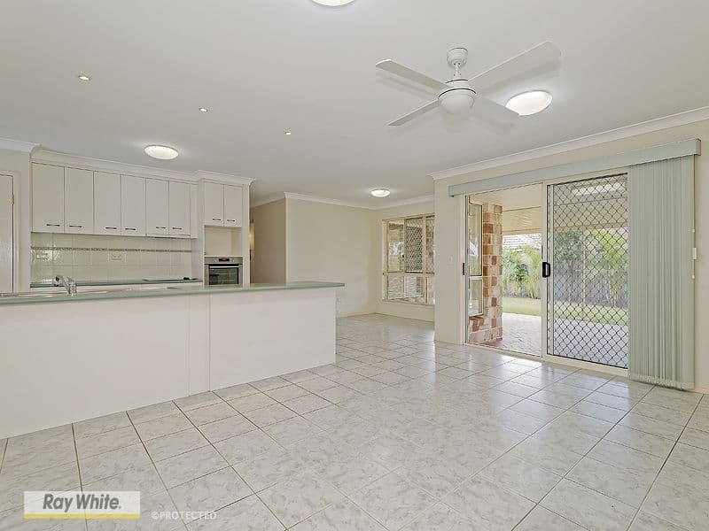 17 Cairns Crescent, Deception Bay QLD 4508, Deception Bay - Thumbnail 4