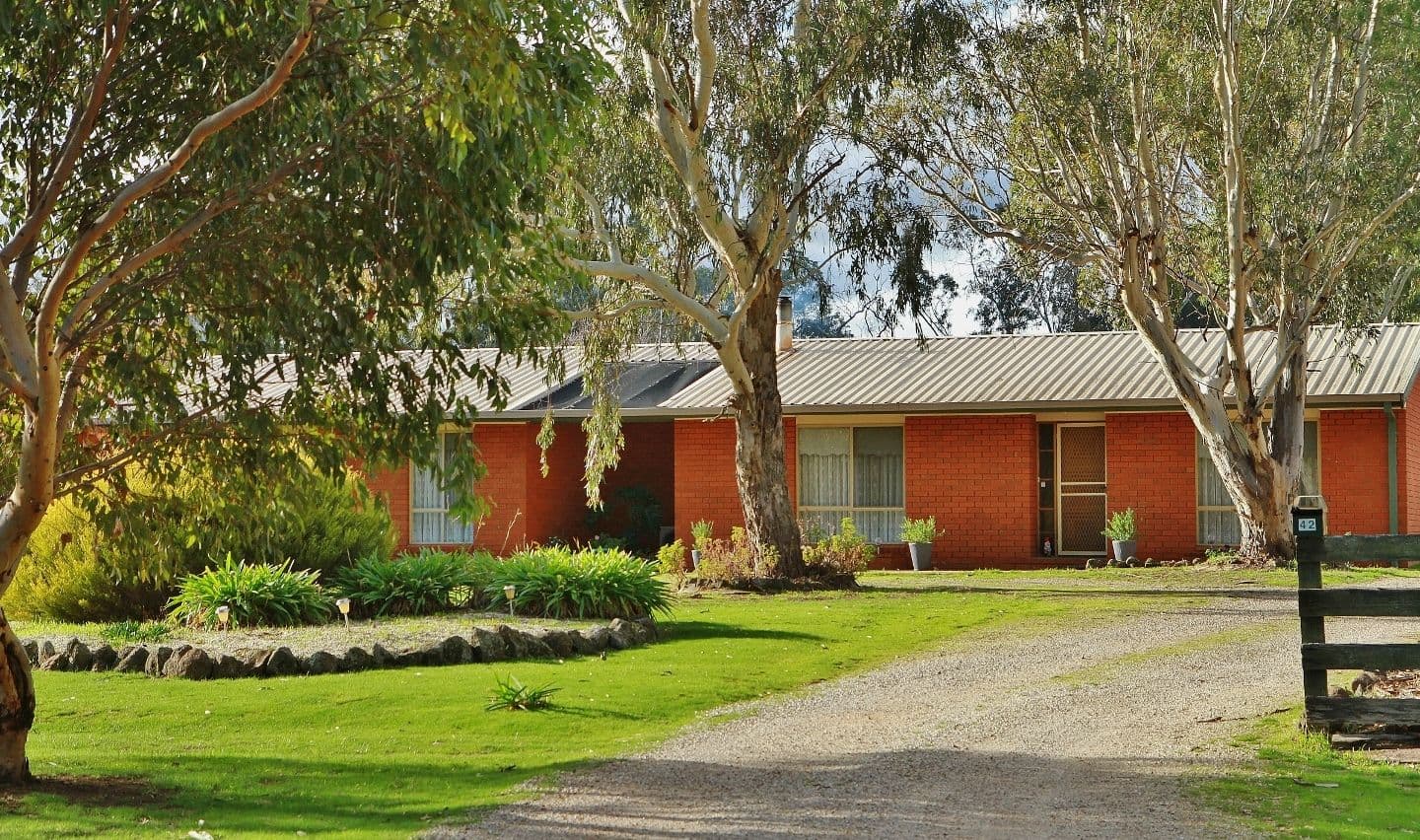 42 Ross Street, Heathcote VIC 3523, Heathcote - Image 1