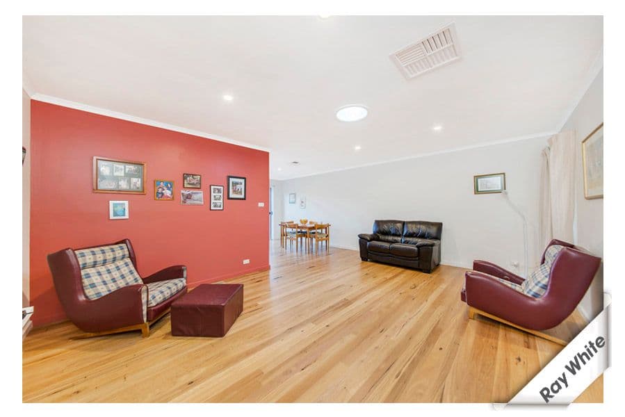 32 Mirrabucca Crescent, GIRALANG ACT 2617, Giralang - Thumbnail 5