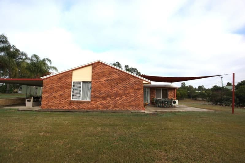16 Roland Court, PEAK CROSSING QLD 4306, Peak Crossing - Thumbnail 4