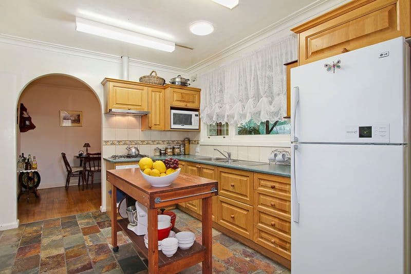 42 TAMWORTH Road, KILSYTH VIC 3137, Kilsyth - Thumbnail 6