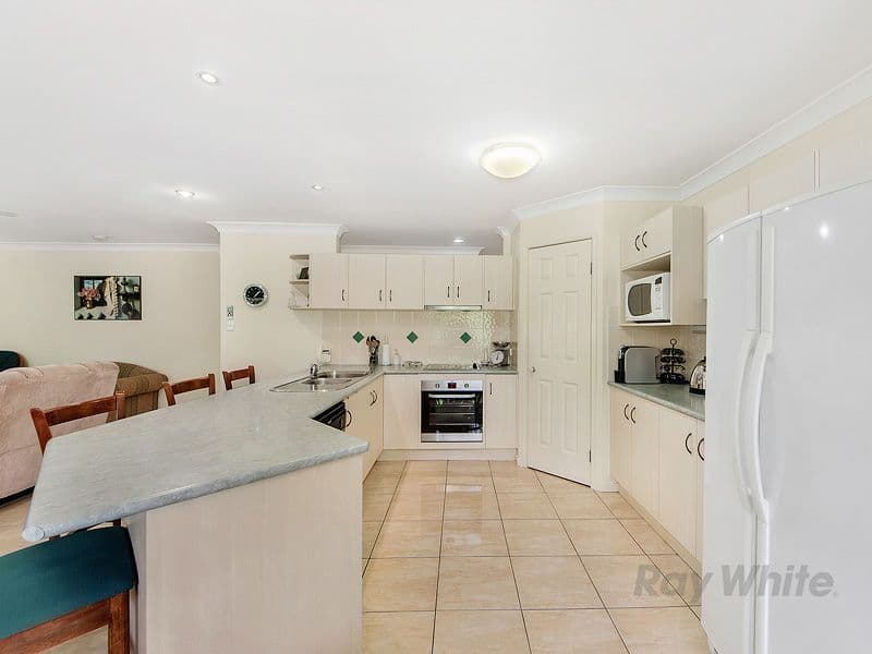 16 Pepperina Court, Ormeau QLD 4208, Ormeau - Thumbnail 2