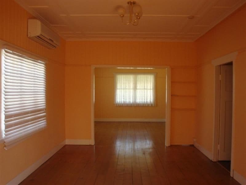 573 Oxley Road, SHERWOOD QLD 4075, Sherwood - Thumbnail 2