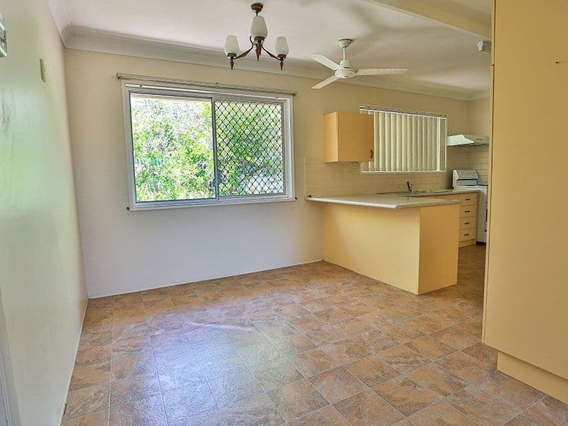 2 Malvern Road, ALBANY CREEK QLD 4035, Albany Creek - Thumbnail 4