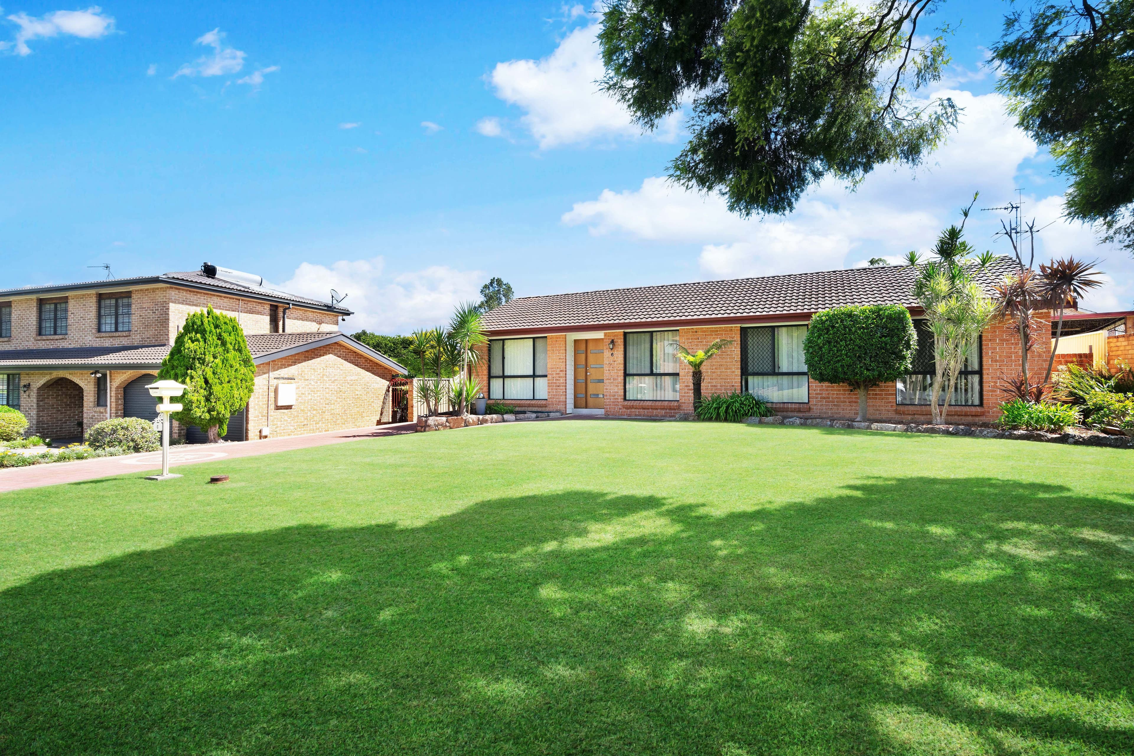 6 Breton Close, Tenambit - Image 1