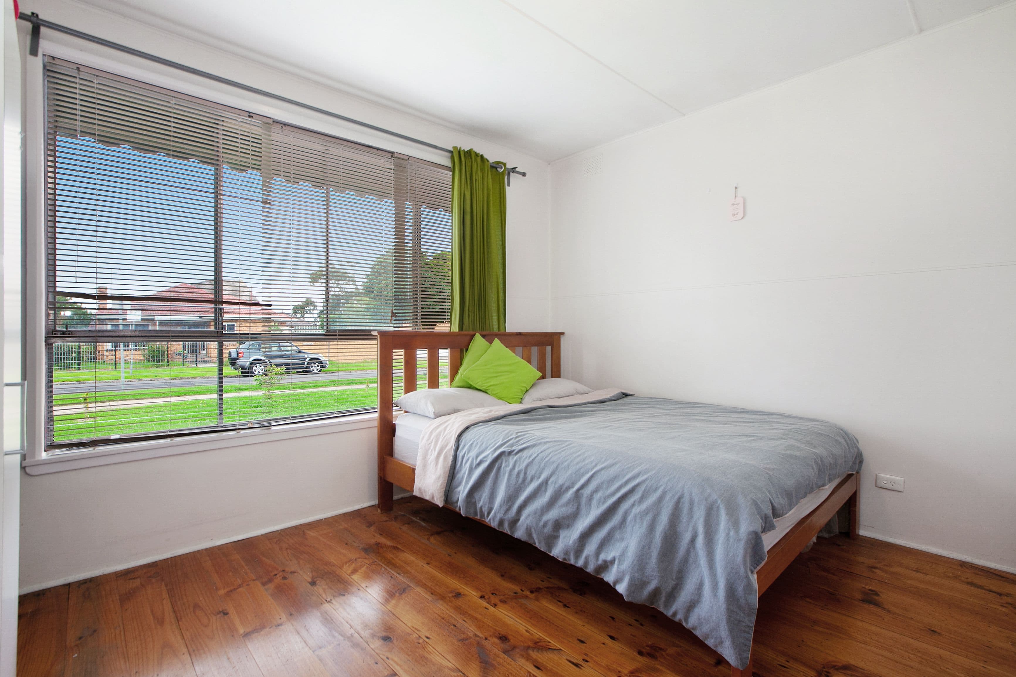 137 Crookston Road, Reservoir VIC 3073, Reservoir - Thumbnail 3