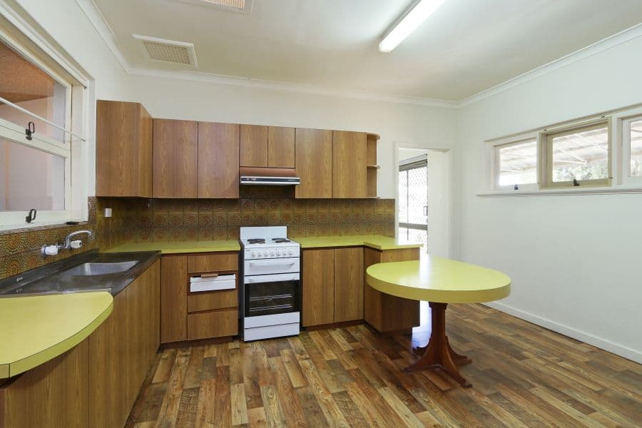 43 Martindale Avenue, Thornlie WA 6108, Thornlie - Thumbnail 2
