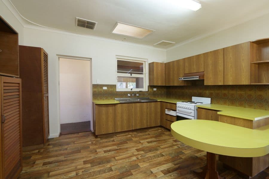 43 Martindale Avenue, Thornlie WA 6108, Thornlie - Thumbnail 3