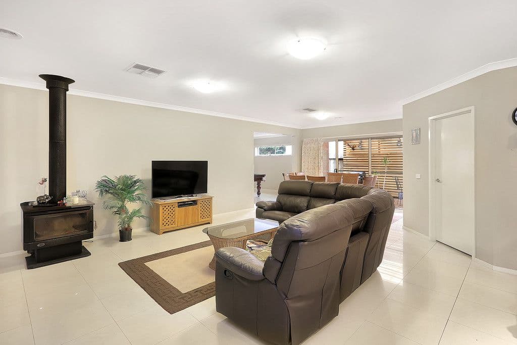 9 Bath Street, Lara VIC 3212, Lara - Thumbnail 2
