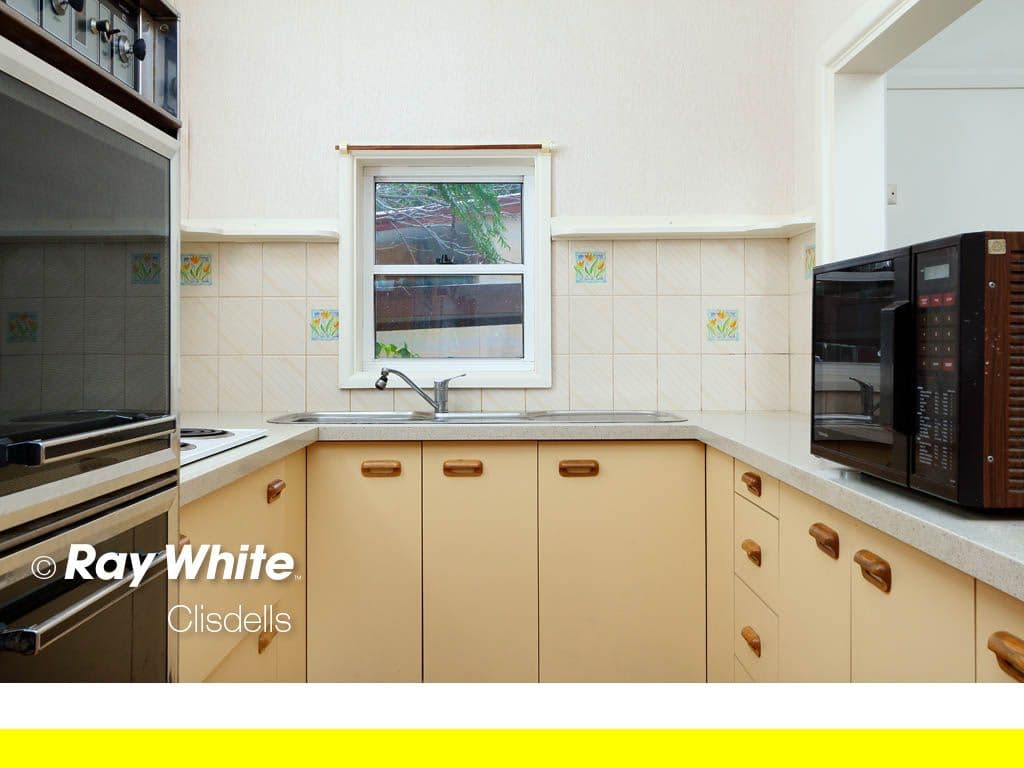 18 Elizabeth Street, KINGSGROVE NSW 2208, Kingsgrove - Thumbnail 4