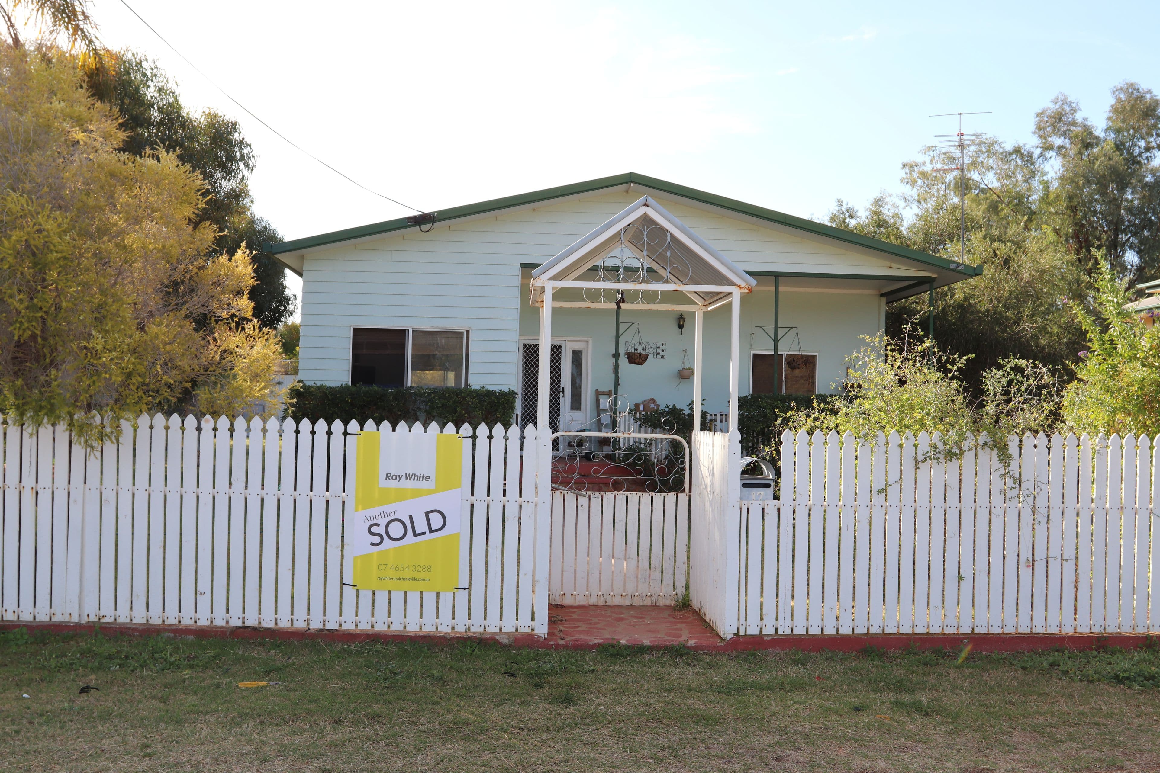 15-17 Carter Street, Charleville QLD 4470, Charleville - Image 1