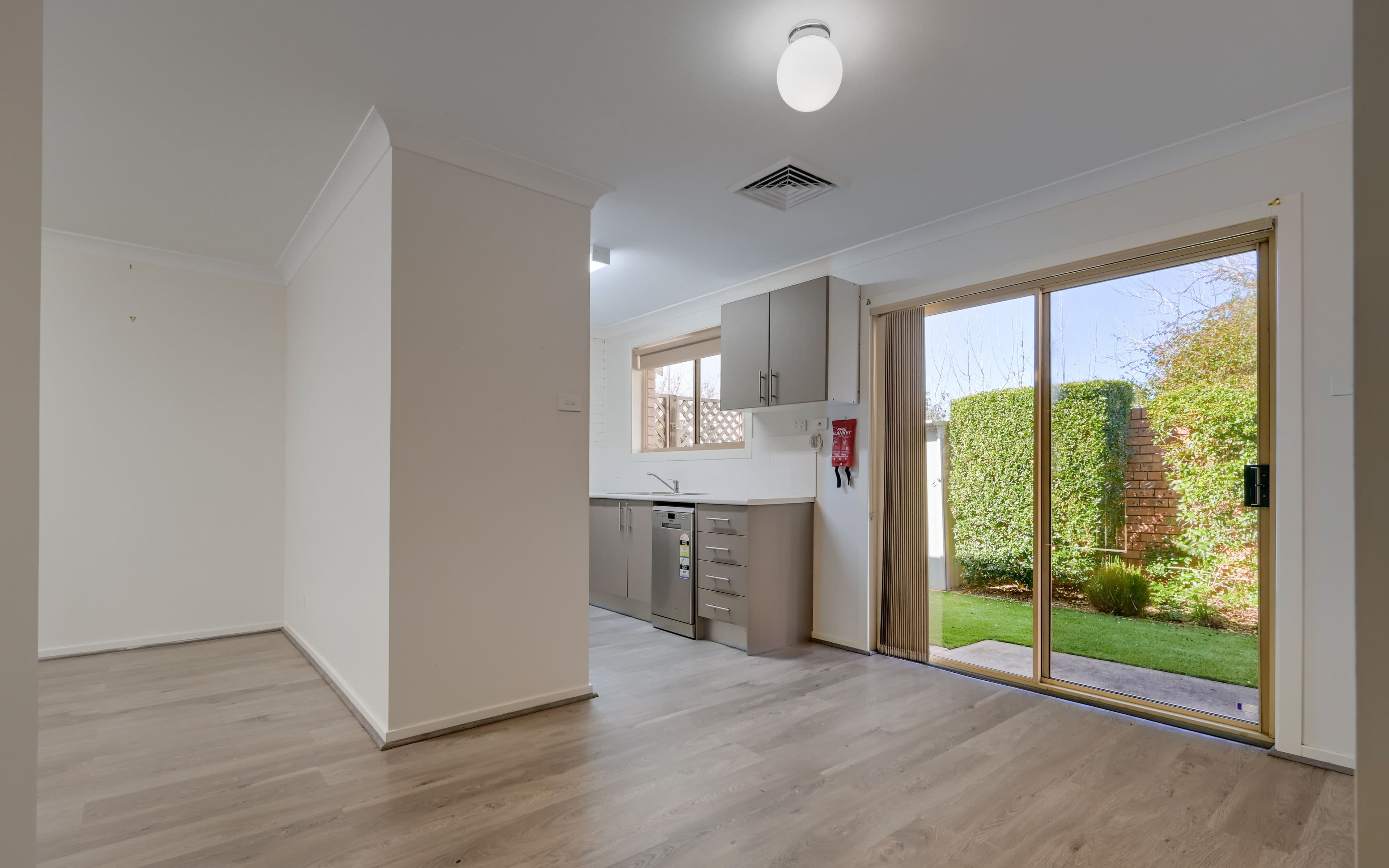 Villa 5/84 Old Hume Highway, Camden NSW 2570, Camden - Thumbnail 3