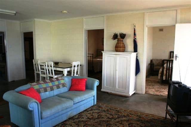 4 Mottled Cove Road, PORT NEILL SA 5604, Port Neill - Thumbnail 6
