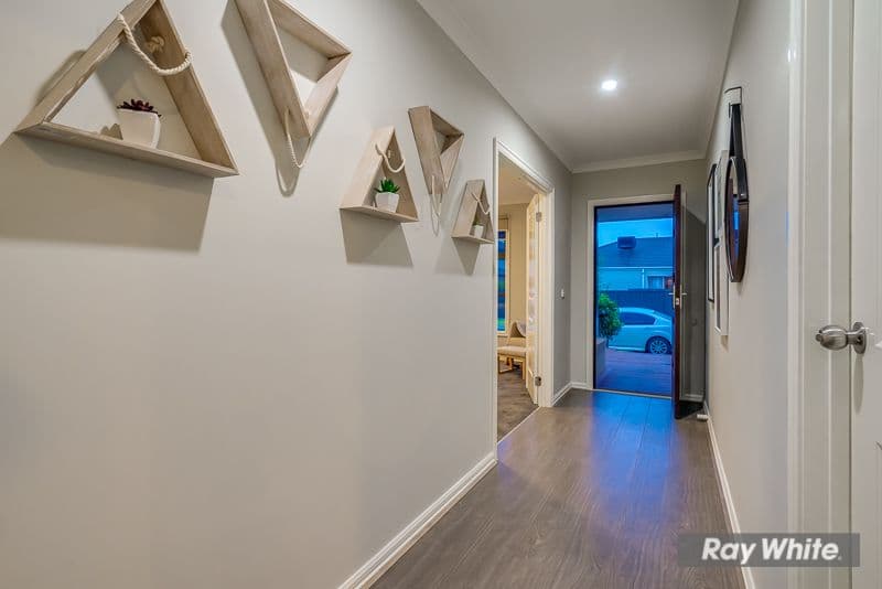 12 Elsey Crescent, Tarneit VIC 3029, Tarneit - Thumbnail 2