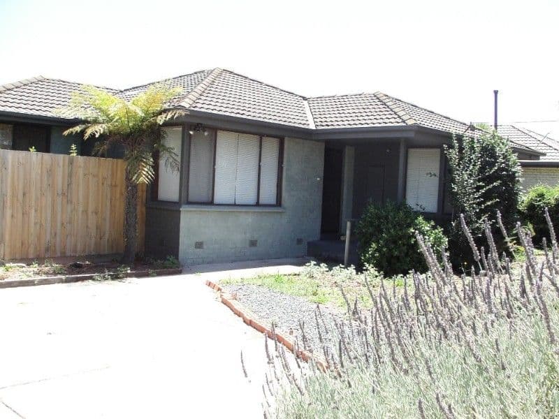 11 Rosalie Court, PAKENHAM VIC 3810, Pakenham - Image 1