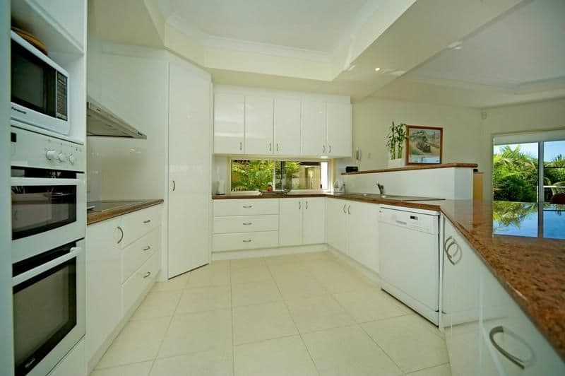 2118 Fernlea Close, HOPE ISLAND QLD 4212, Hope Island - Thumbnail 4