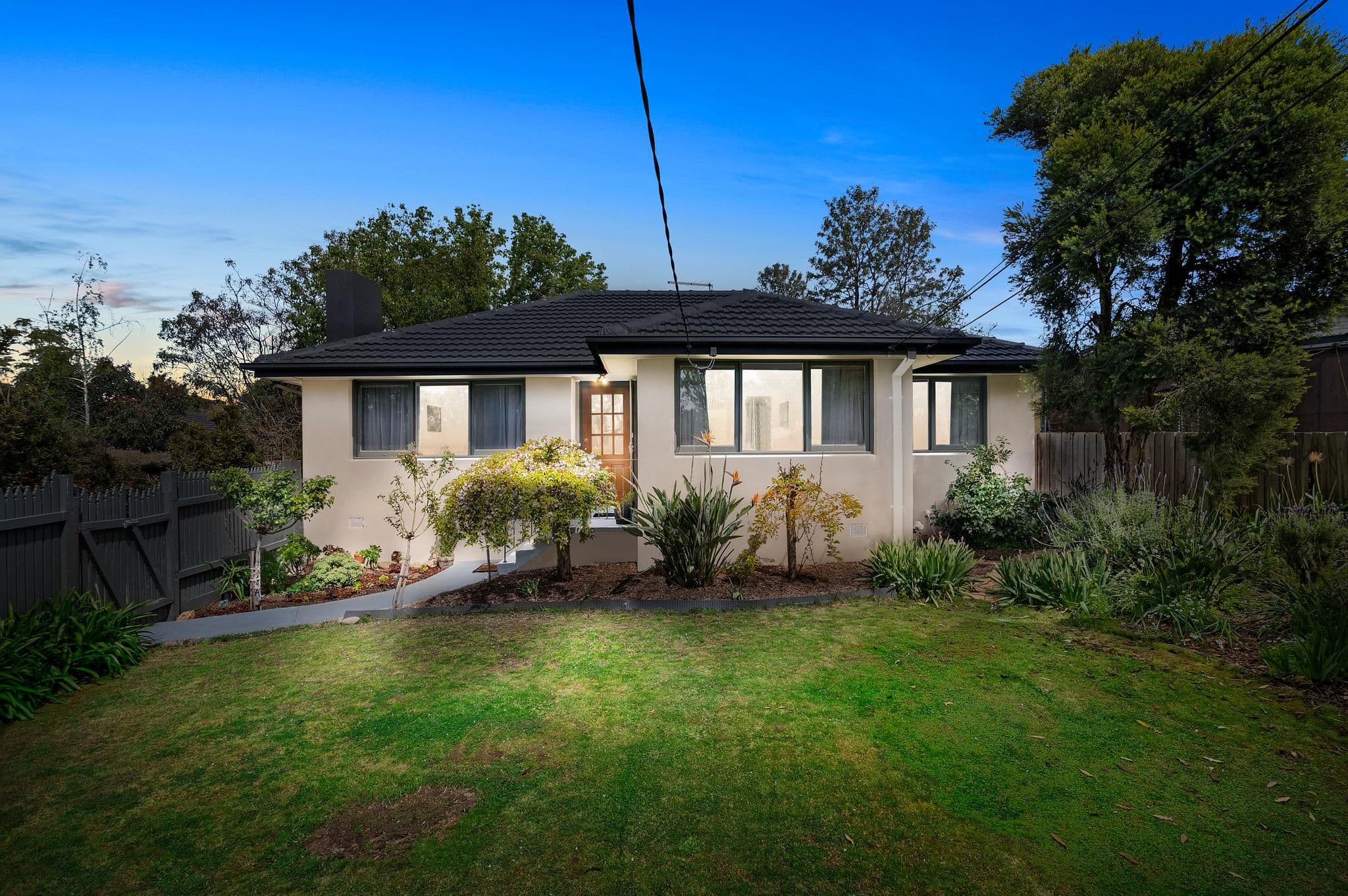 10 Gary Court, Croydon VIC 3136, Croydon - Image 1