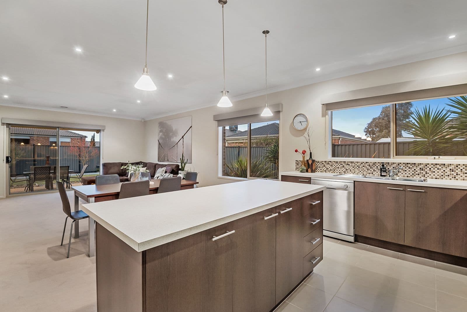 28 Grevillea Street, Craigieburn VIC 3064, Craigieburn - Thumbnail 8