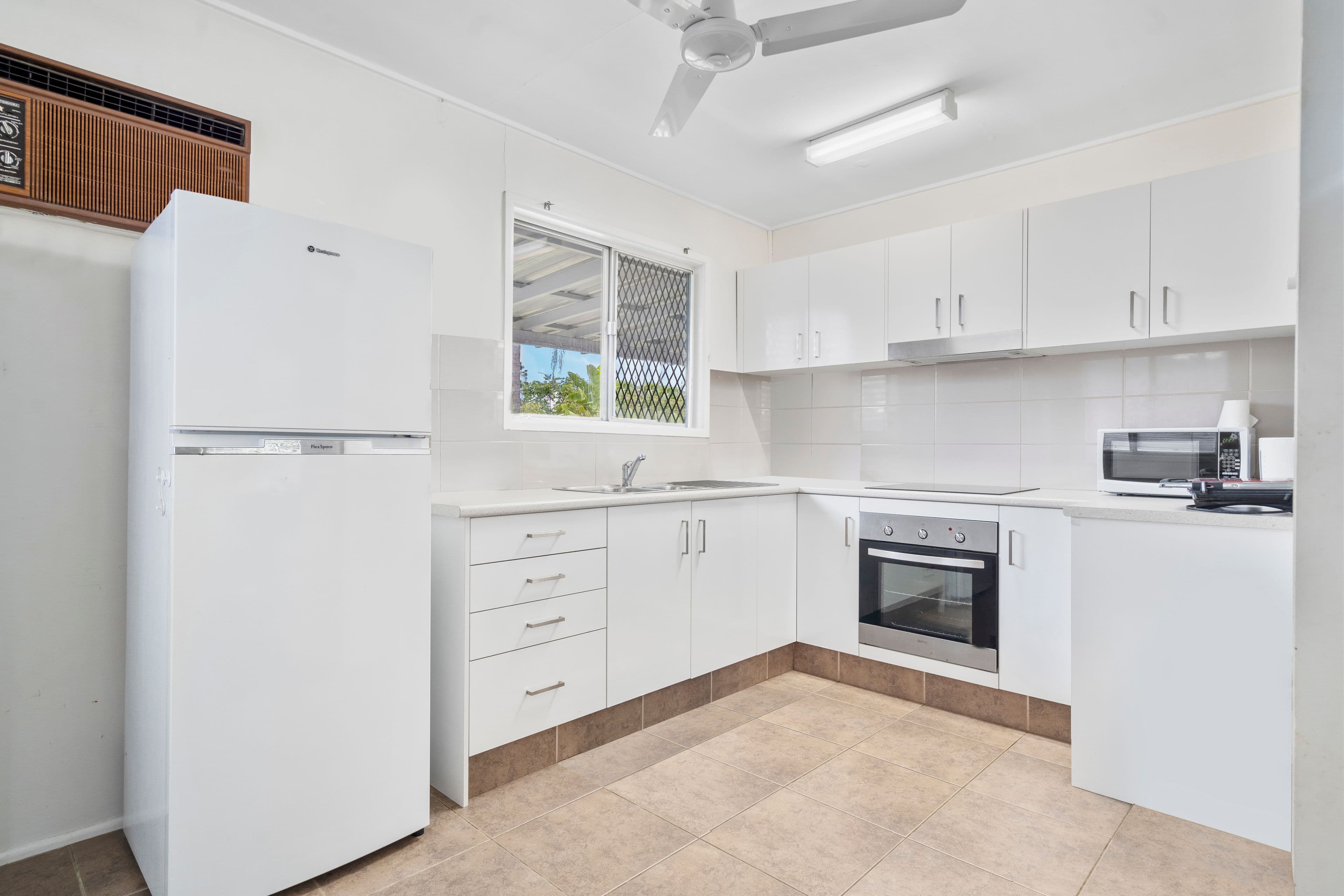 11 Margarette Street, Logan Central QLD 4114, Logan Central - Thumbnail 4