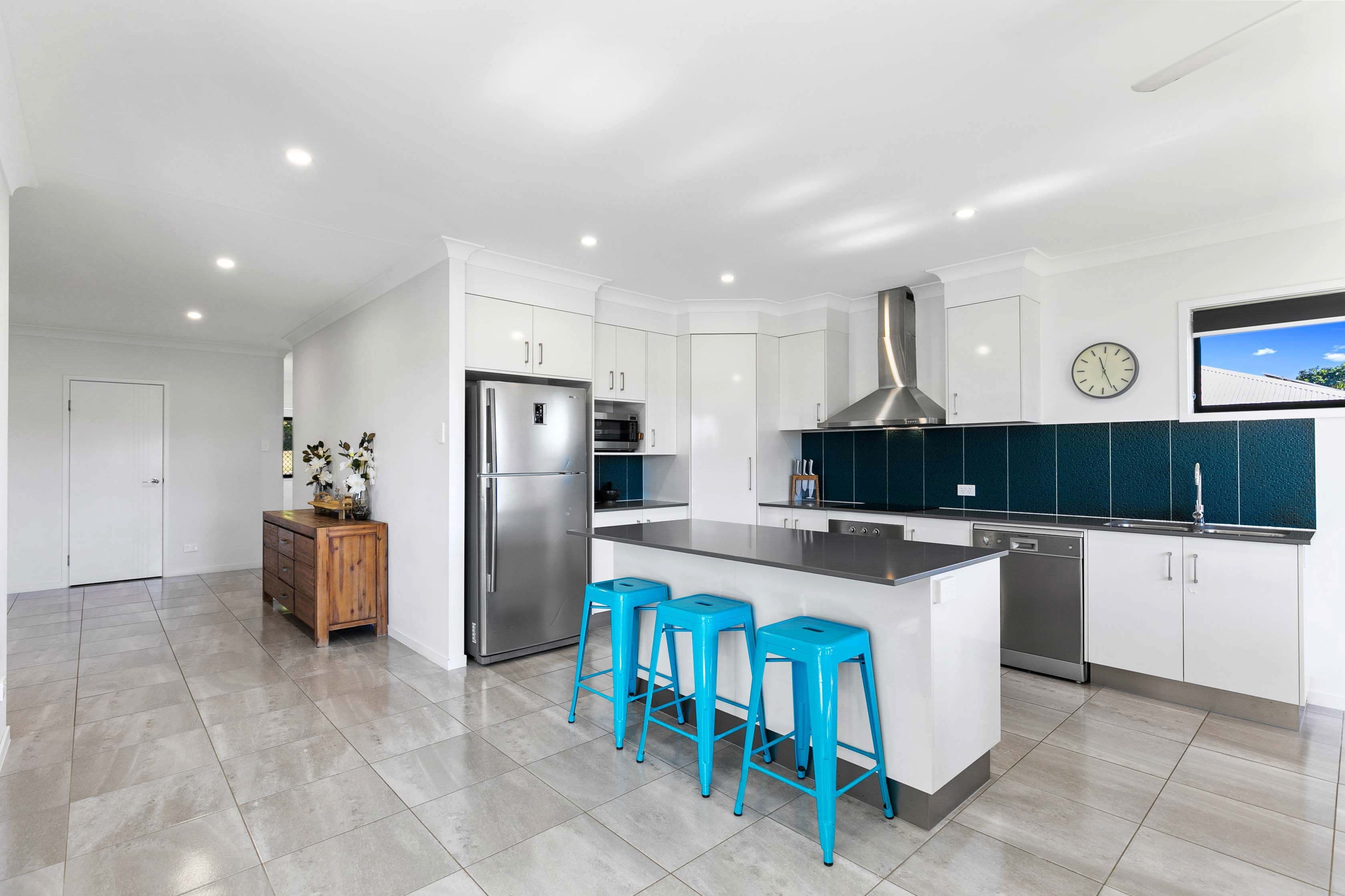 17 Julie Anne Street, Urraween QLD 4655, Urraween - Thumbnail 8