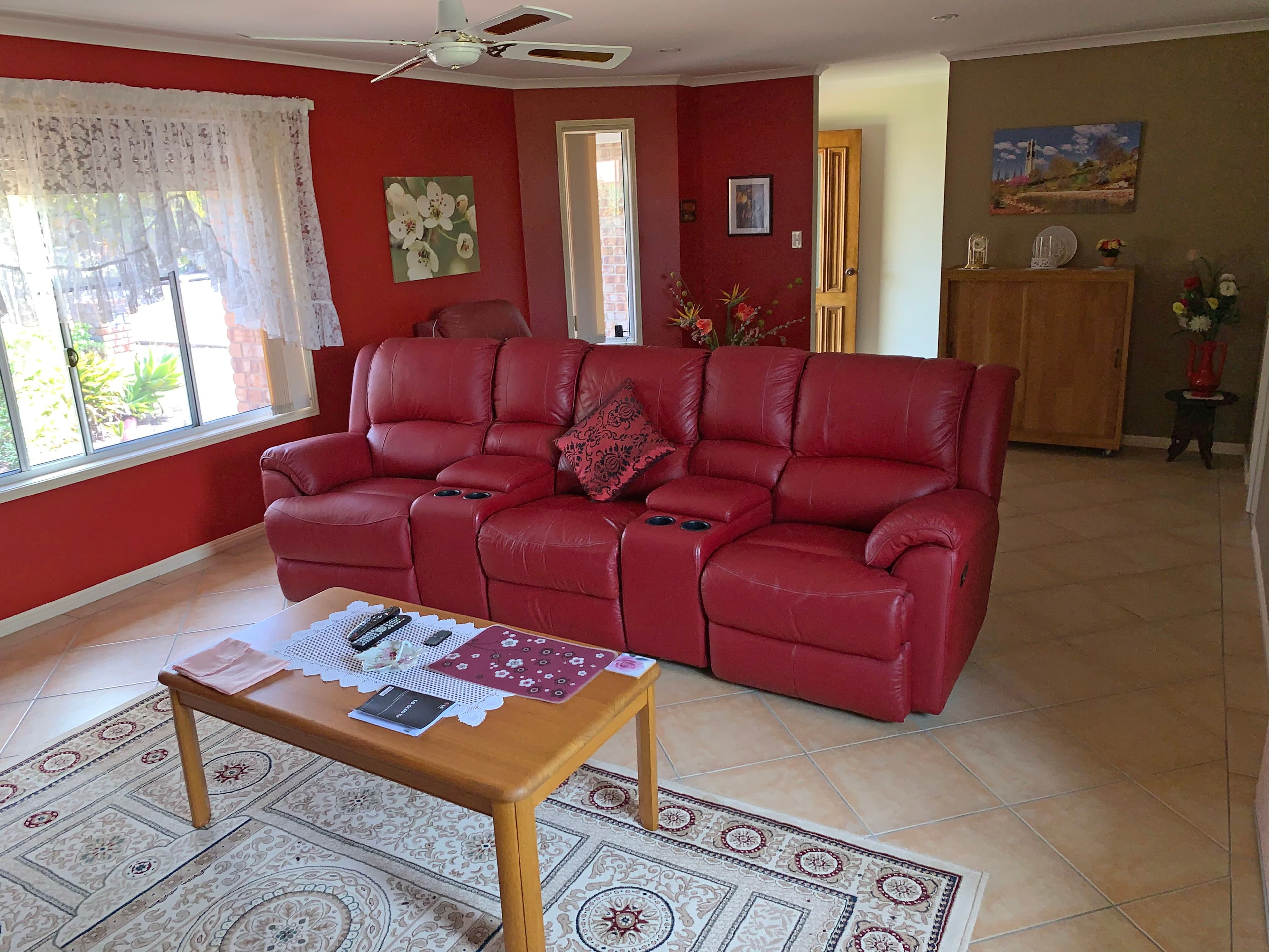 4 Benson Close, Urraween QLD 4655, Urraween - Thumbnail 2