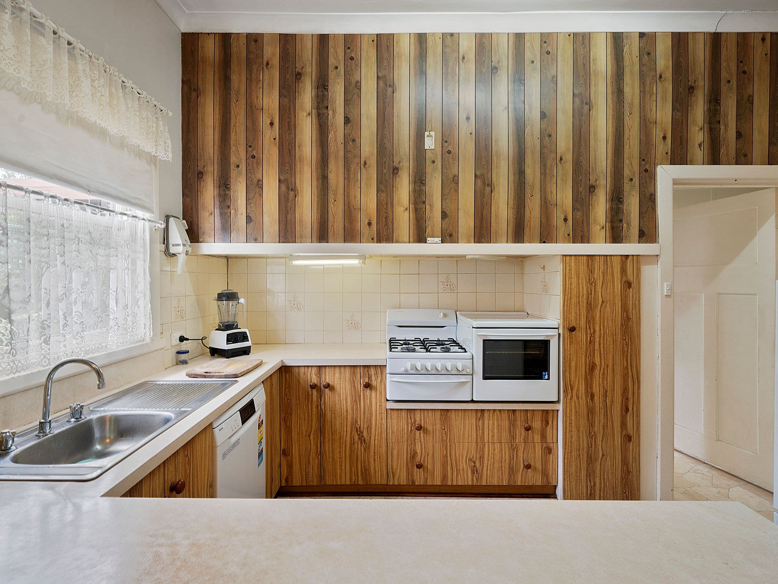 37 Deas Street, Benalla VIC 3672, Benalla - Thumbnail 3