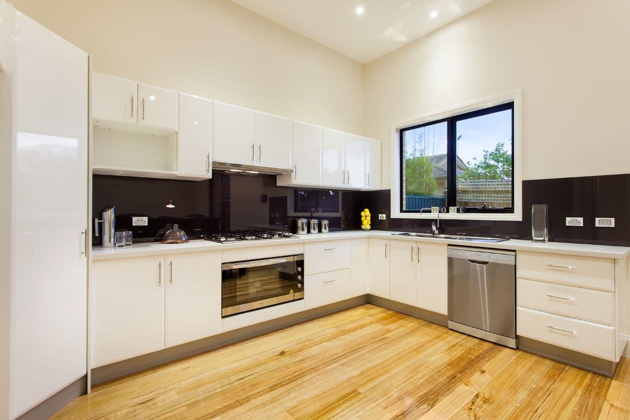 5 Winifred Street, OAKLEIGH VIC 3166, Oakleigh - Thumbnail 2