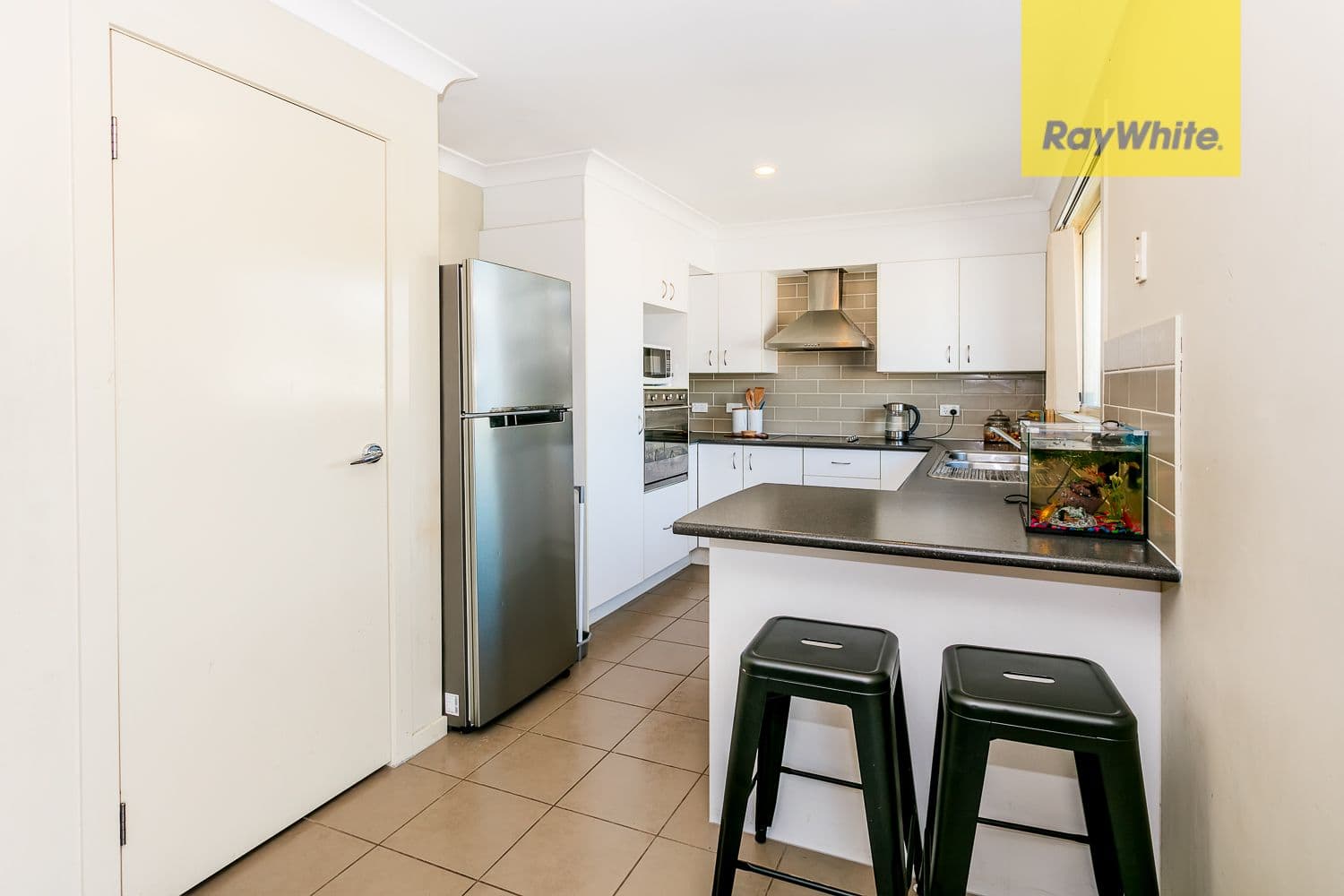 14 Lake Wivenhoe Court, Logan Reserve QLD 4133, Logan Reserve - Thumbnail 8